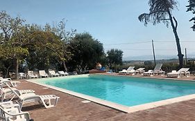 Agritur Villa Osvaldo Castiglione del Lago Perugia Piscina acqua salata possibilità colazione